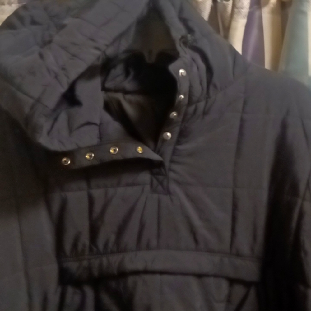 NWT FASHION black hooded puffer coat w three  front pockets Size XL